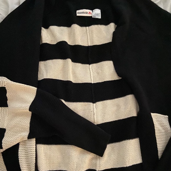 EEEBOK SHRUG CARDIGAN NEW WITHOUT TAG SIZE SMALL - Picture 1 of 3